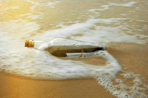 Море, письмо в бутылке