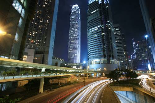 движение через центр города Гонконг